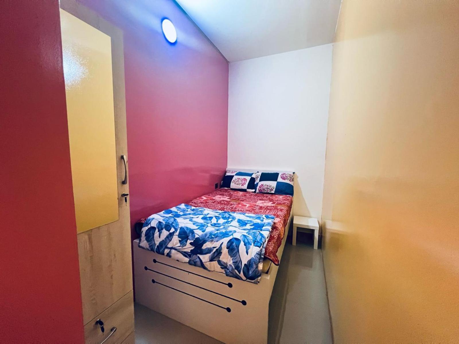 Апартаменти Moon Backpackers Burjman Exit 2, Family Partitions, Loft Partitions, Дубай Екстер'єр фото